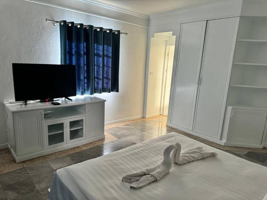 芭提雅南路4卧4卫 Blue Star Pool 近步行街和夜市 Villa Pattaya