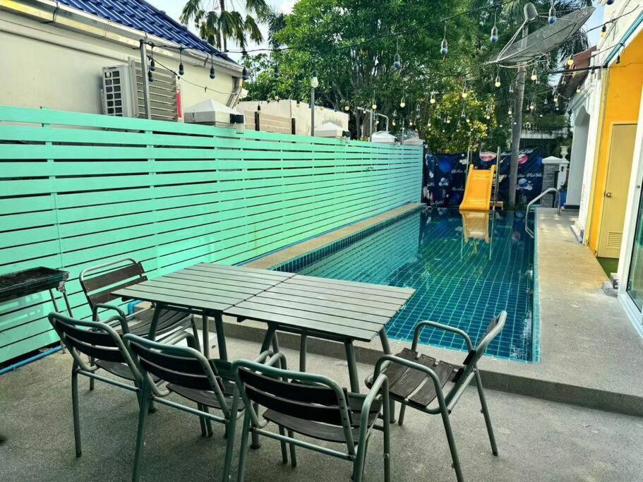芭提雅南路4卧4卫 Blue Star Pool 近步行街和夜市 Villa Pattaya